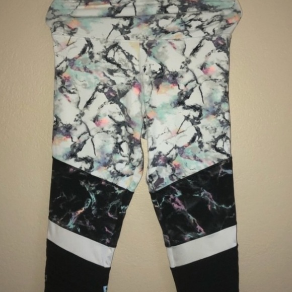 ISO marble leggings
